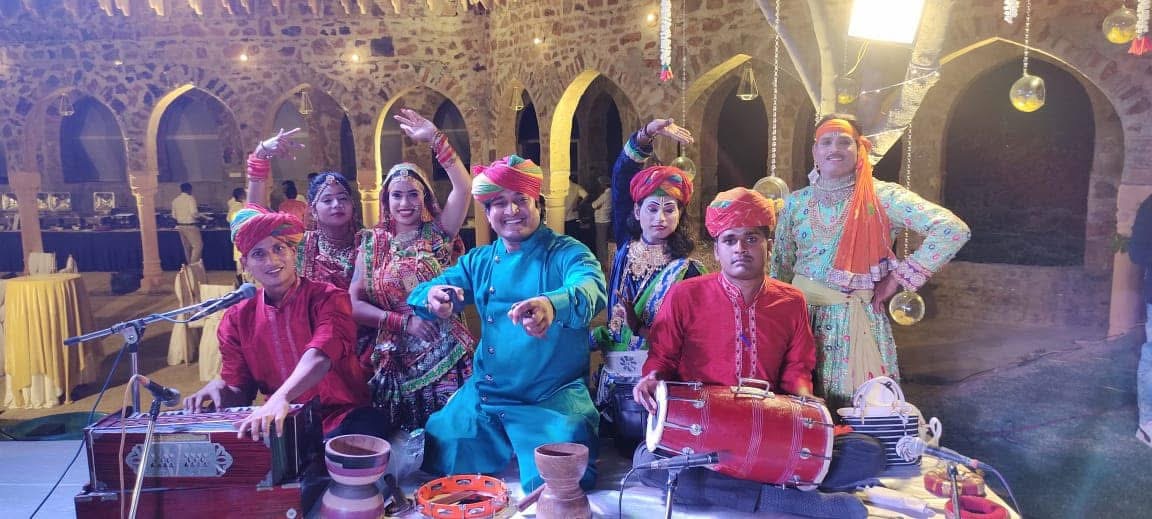 RUH RAJASTHAN group performance photo 6